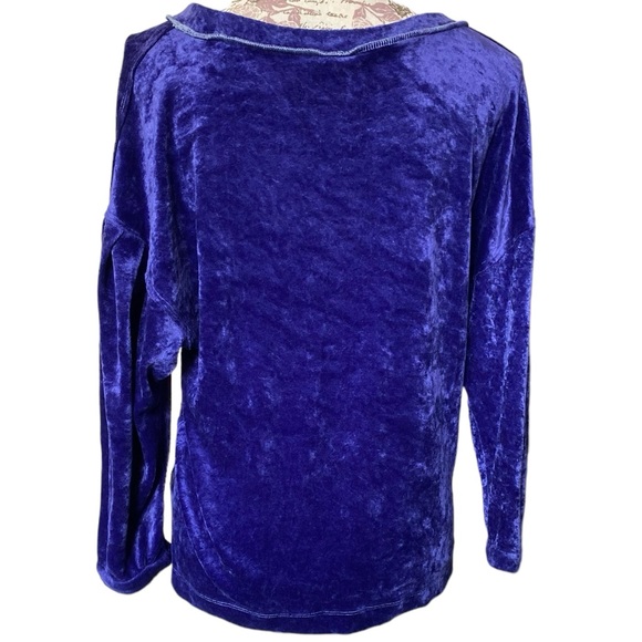 Authentic We The Free Sweater - Picture 8 of 10